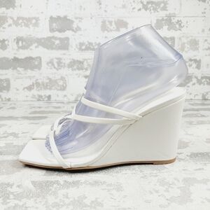 New Open Edit Eryn White Faux Leather Wedge Sandals E556